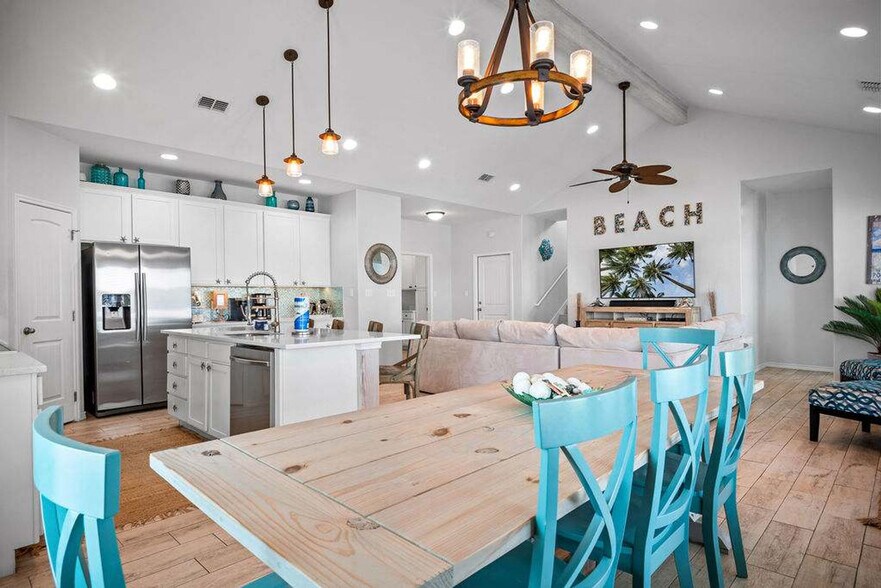 Building Photo - 156 Royal Sands Blvd