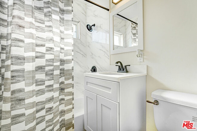 Building Photo - 13847 Aults Ave