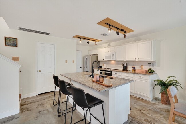 Building Photo - 30 Butterfly Branch Pl