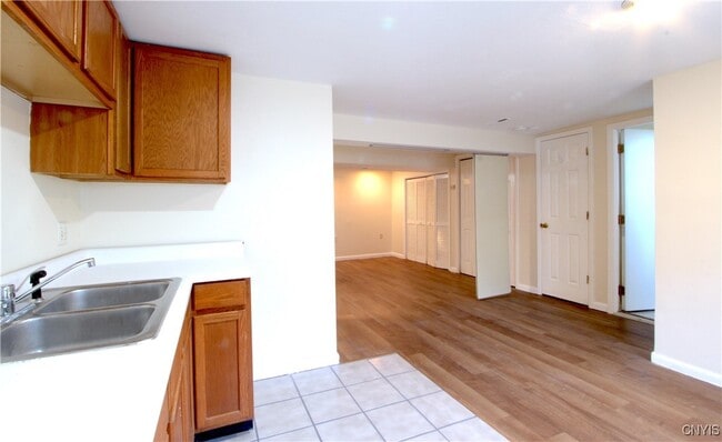 Building Photo - 8394A Shallowcreek Rd