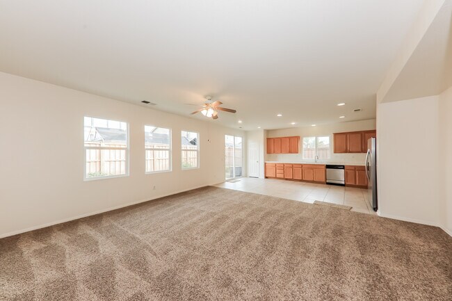 Building Photo - 1060 Indiangrass Dr