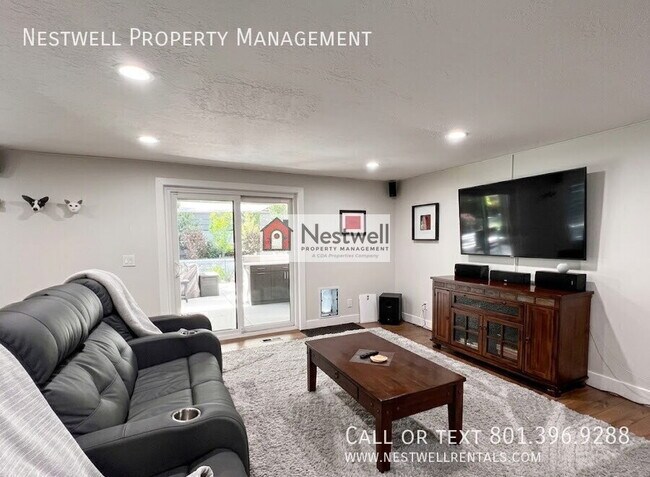 Building Photo - 1497 E Federal Heights Dr