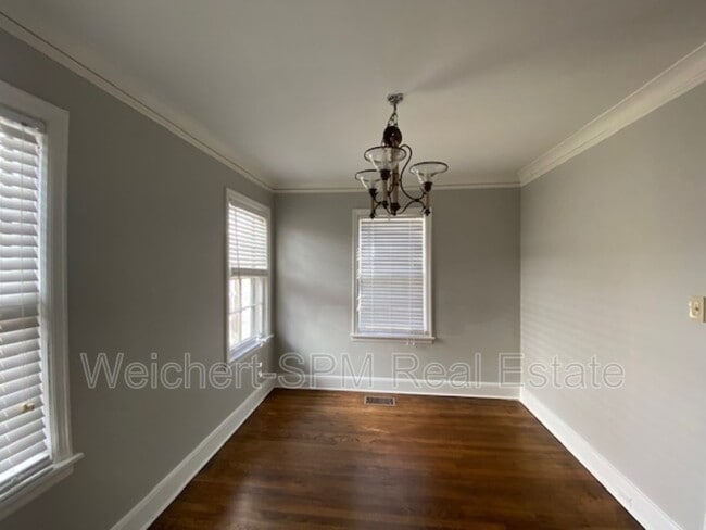 Building Photo - 410 S Greer St