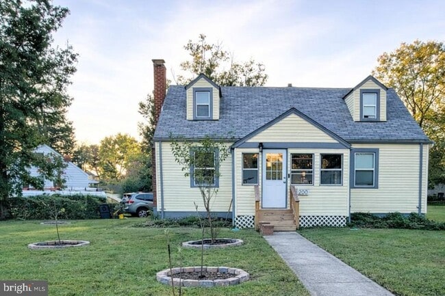 Building Photo - 200 Mohican Dr