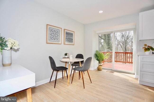 Building Photo - 1515 Templeton Pl