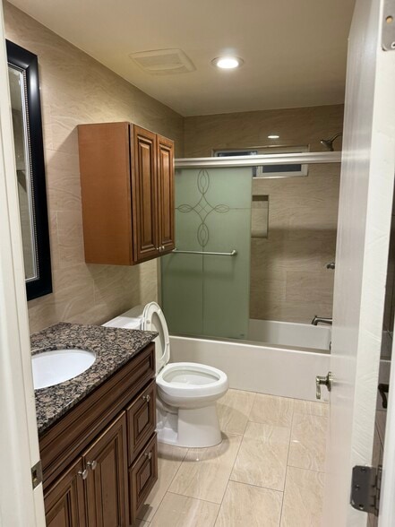 Building Photo - 12880 McKinley Ave