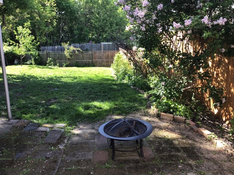 Back Yard - 14 Weymouth St.