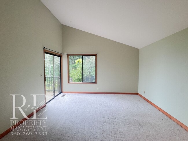 Building Photo - Vaulted 2-Bed Home with Scenic Views, Gas Fireplace & Oversized Deck