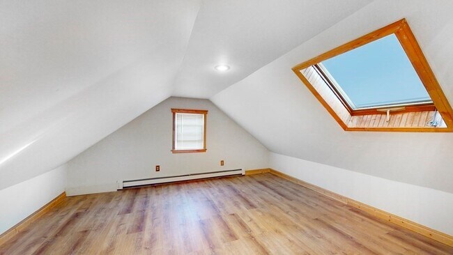 Building Photo - 62 Osceola St