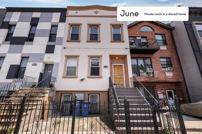 Building Photo - Room in Shared 4 bed/1 bath home in Bushwick