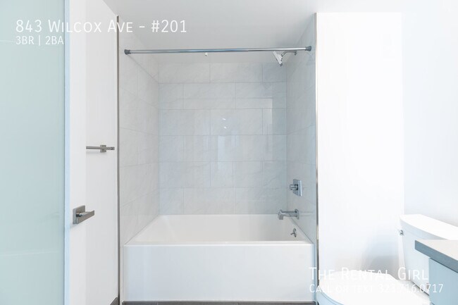 Building Photo - 843 Wilcox Ave