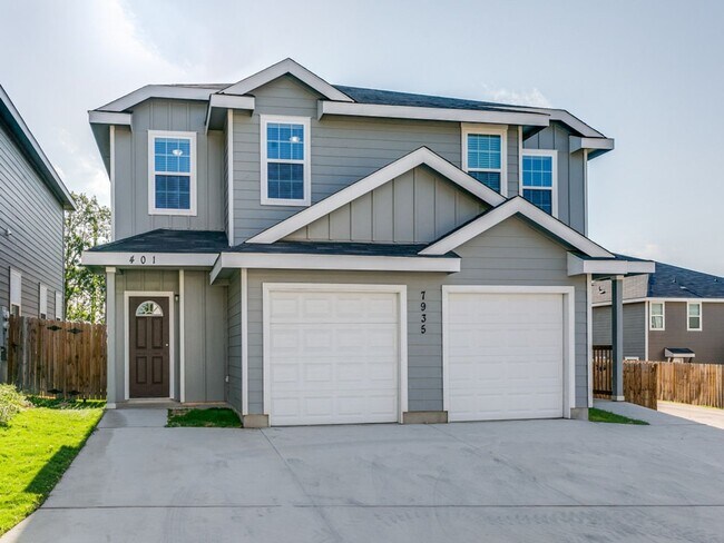 Building Photo - 1 Month Free Rent! New Construction Duplex!