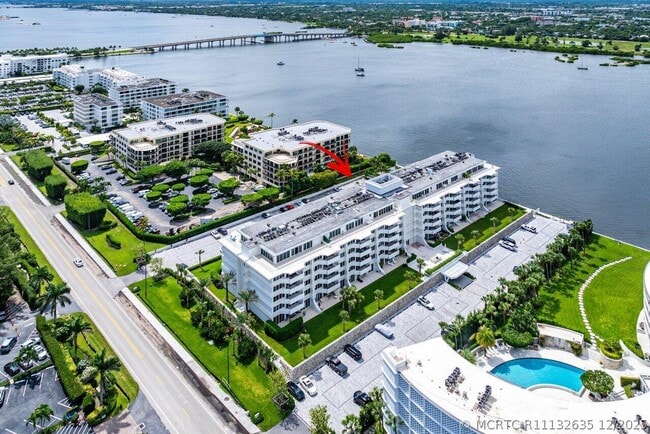Building Photo - 2773 S Ocean Blvd