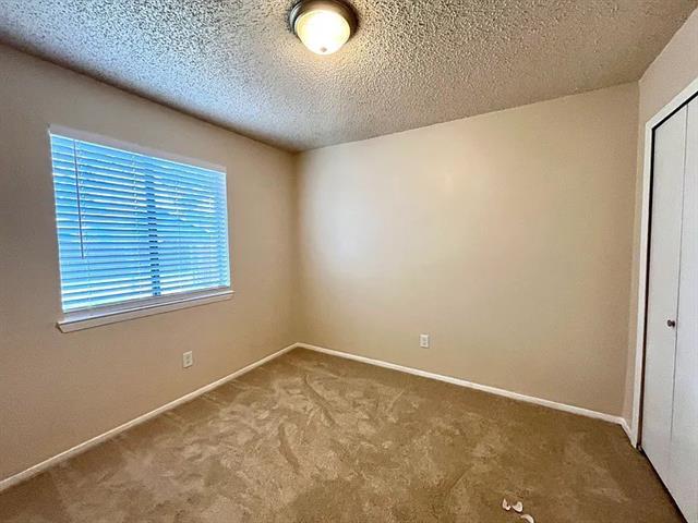 Building Photo - 6116 Yellowstone Dr