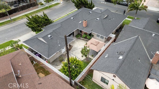 Building Photo - 2542 Vuelta Grande Ave