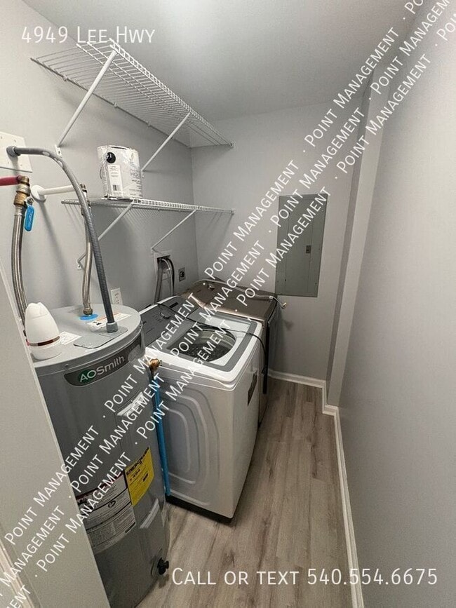 Building Photo - 4949 Lee Hwy