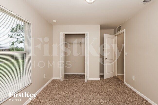 Building Photo - 2709 46th St W