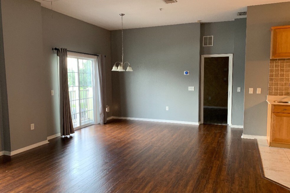 Building Photo - 1321 Broken Oak Dr