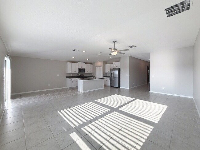 Building Photo - 31857 Sun Kettle Lp