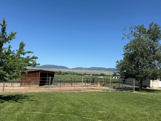 Building Photo - Dream Stevensville Horse Property on 8 acres