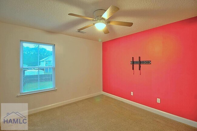 Building Photo - 432 Fairview Cir