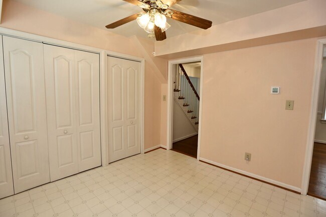 Building Photo - 1321 Conrad Ln