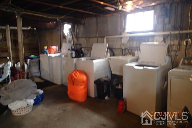 Building Photo - 24 Seaman St