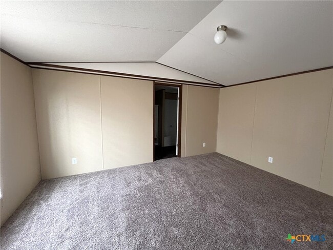 Building Photo - 1911 Wald Rd