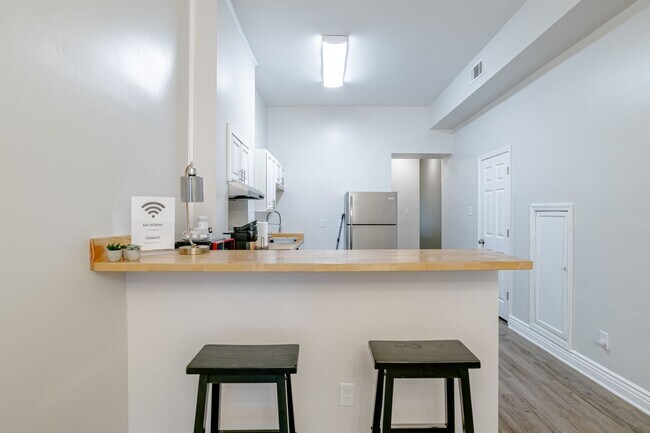 Building Photo - 163 State St