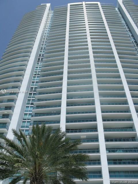 Building Photo - 1331 Brickell Bay Dr