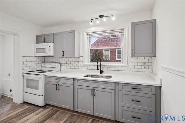 Building Photo - 1342 Evergreen Ave