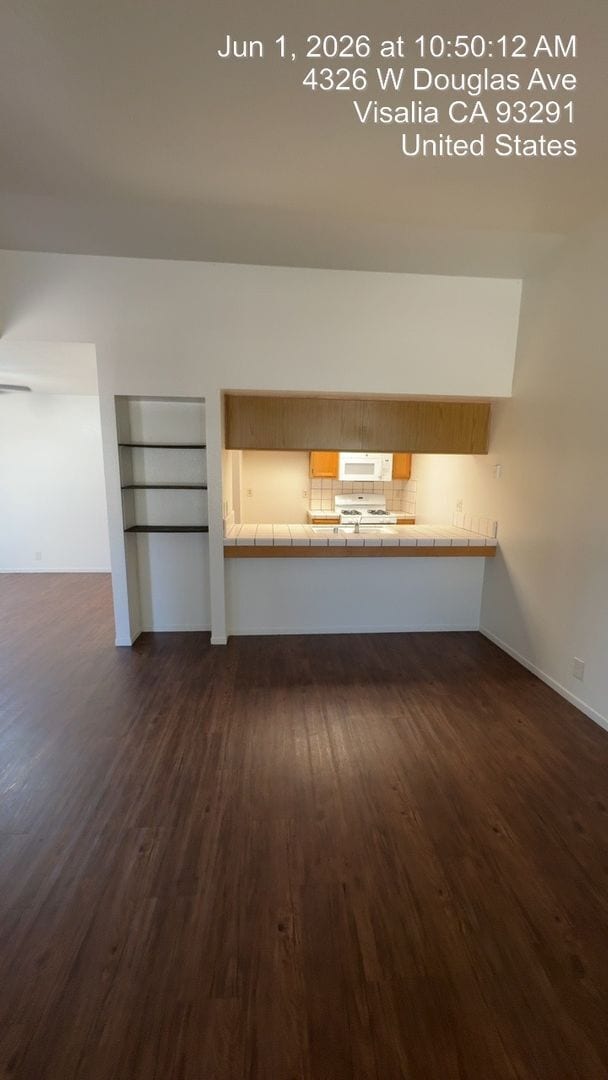 Building Photo - 3231