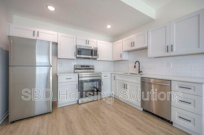 Building Photo - 9035 E 85th Pl