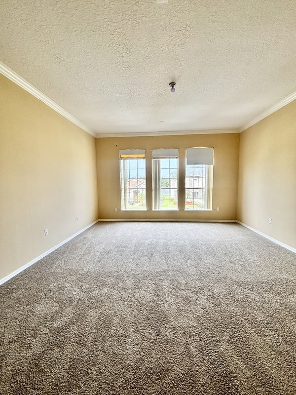 Building Photo - 1545 Cedar Lake Dr