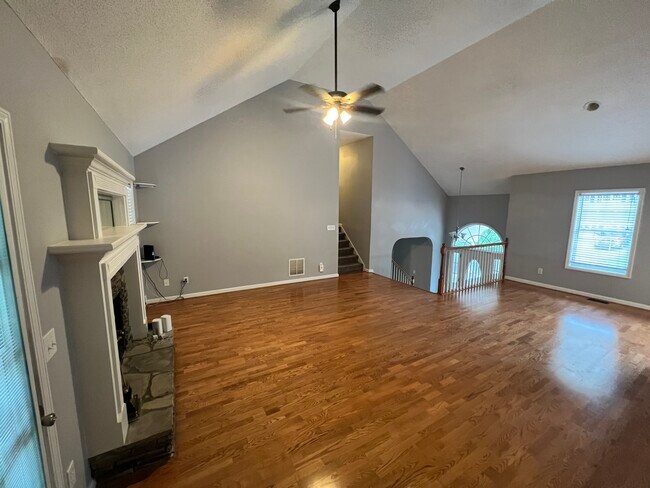 Building Photo - 202 Sable Trace Dr