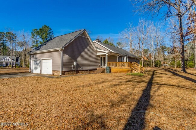 Building Photo - 1701 Pennyroyal Rd