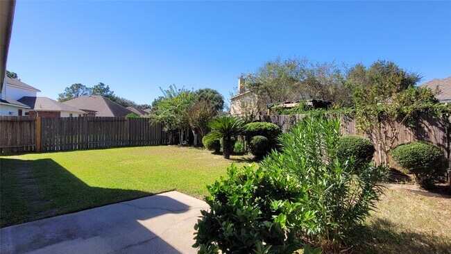 Building Photo - 17906 Castle Heath Ln