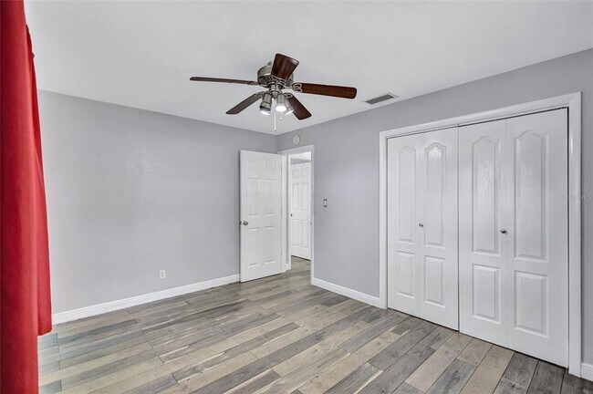 Building Photo - 2544 Burnice Dr