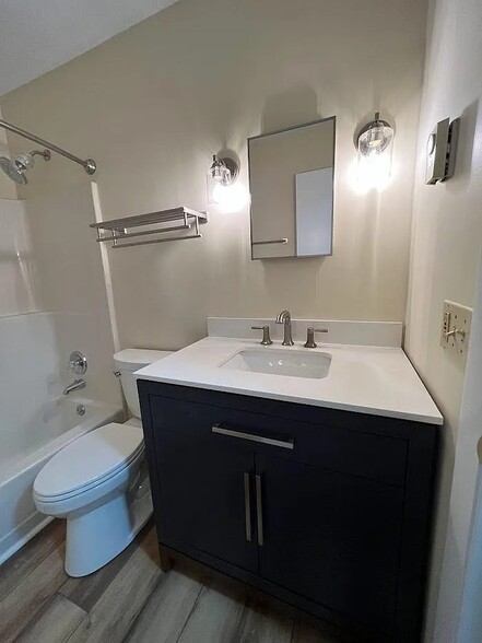 Bath - O1 Grandview Dr