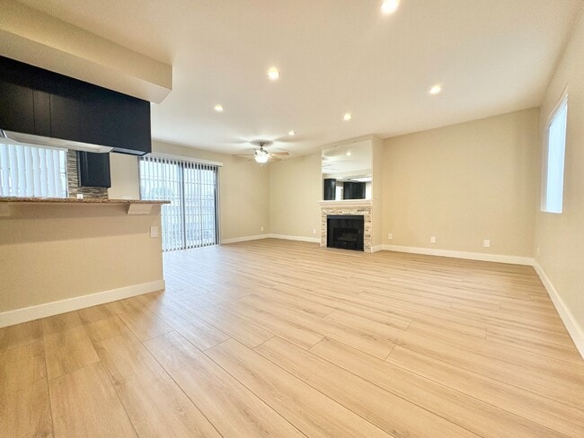 Building Photo - Modern 2BR/2BA Condo with A/C & 2 Parking Spaces – Prime Van Nuys Location