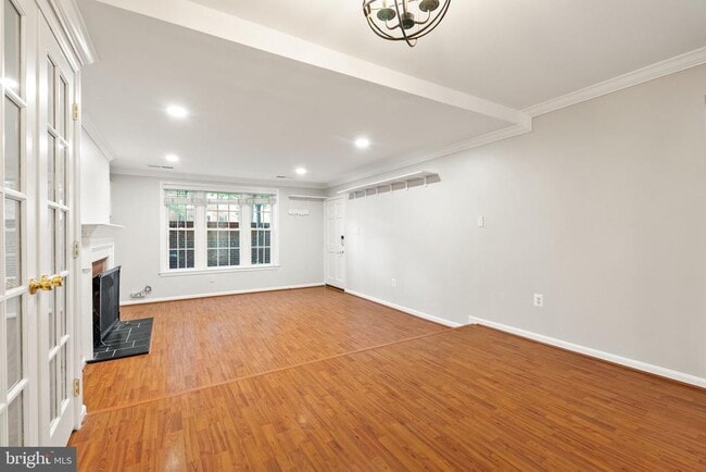 Building Photo - 1956 N Cleveland St