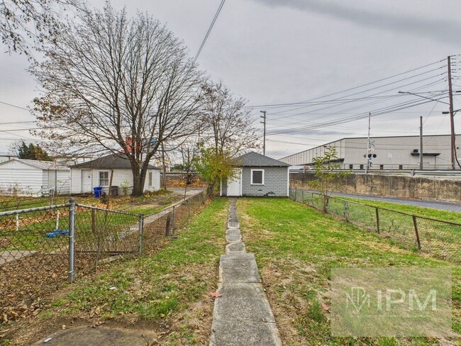 Building Photo - Charming 3 Bed, 1 Bath home in Lemoyne!