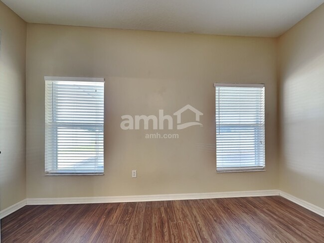 Building Photo - 12010 Fern Blossom Dr