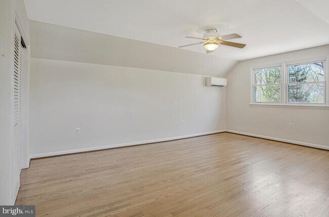 Building Photo - 9685 Howes Rd