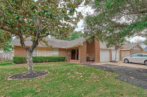 Building Photo - 21631 Park Villa Dr