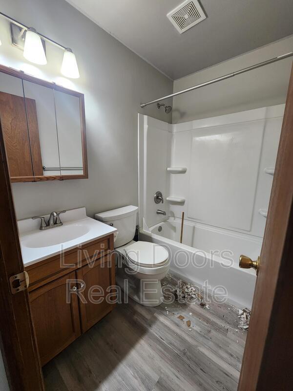 Building Photo - 1311 N 56th St