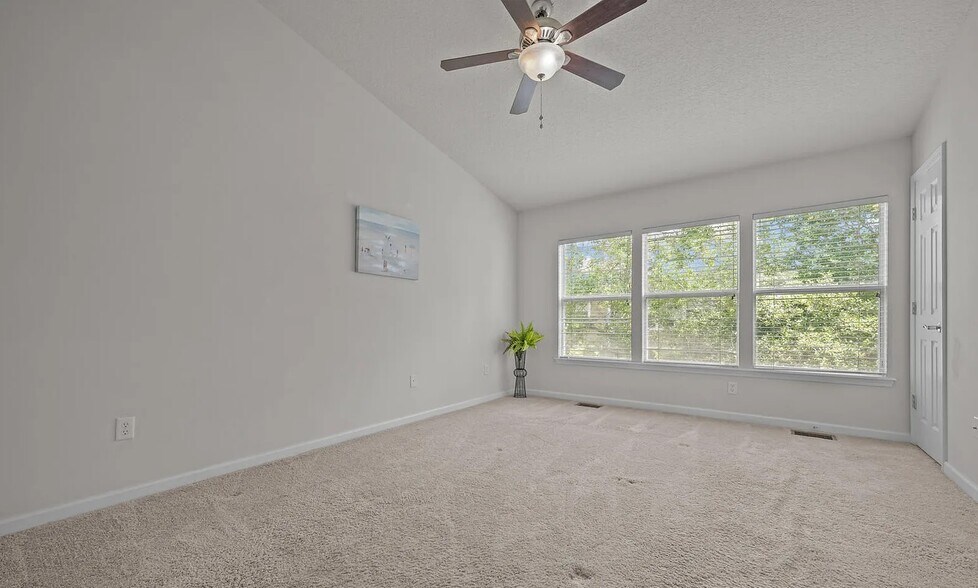 Building Photo - 8077 Summerside Cir