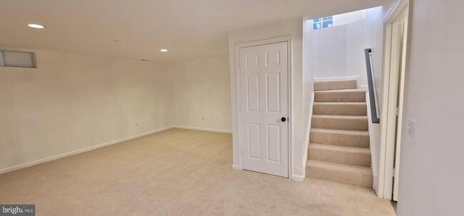 Building Photo - 662 Lucky Leaf Cir