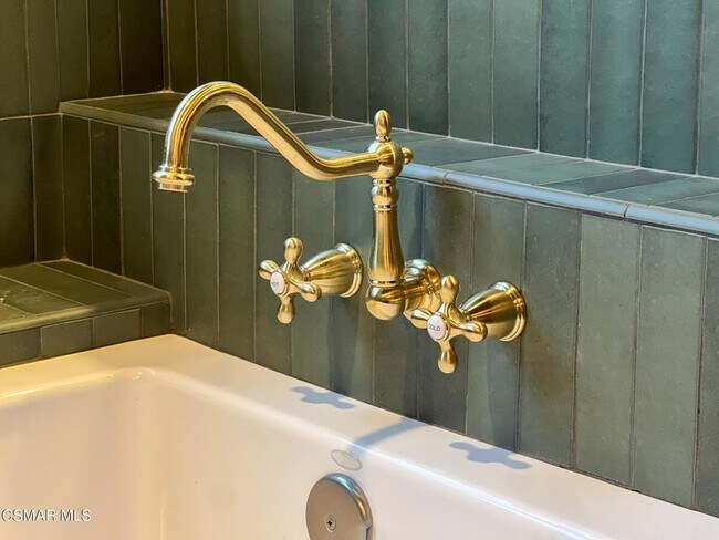 Building Photo - 5630 Hurford Ct