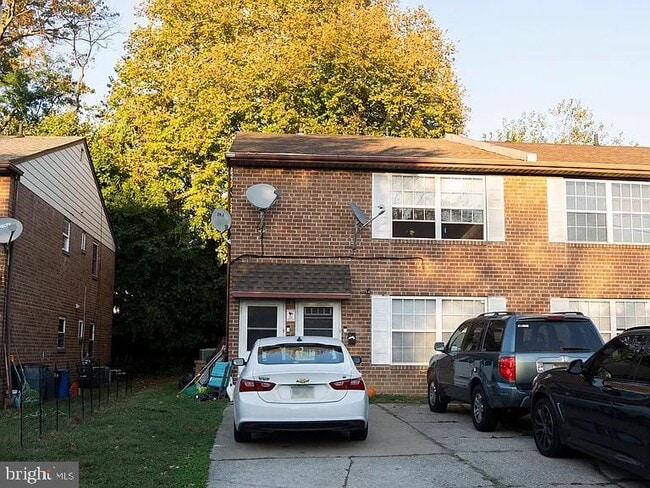 Building Photo - 7203 Fowler St